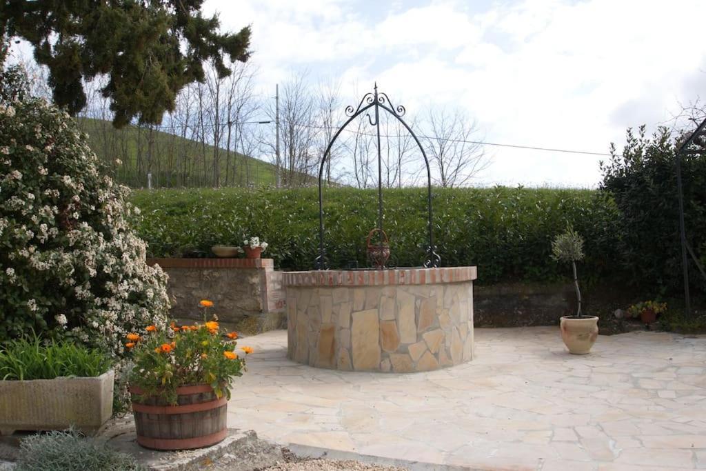 Casa Vacanze Podere San Giusto Βολτέρρα Εξωτερικό φωτογραφία