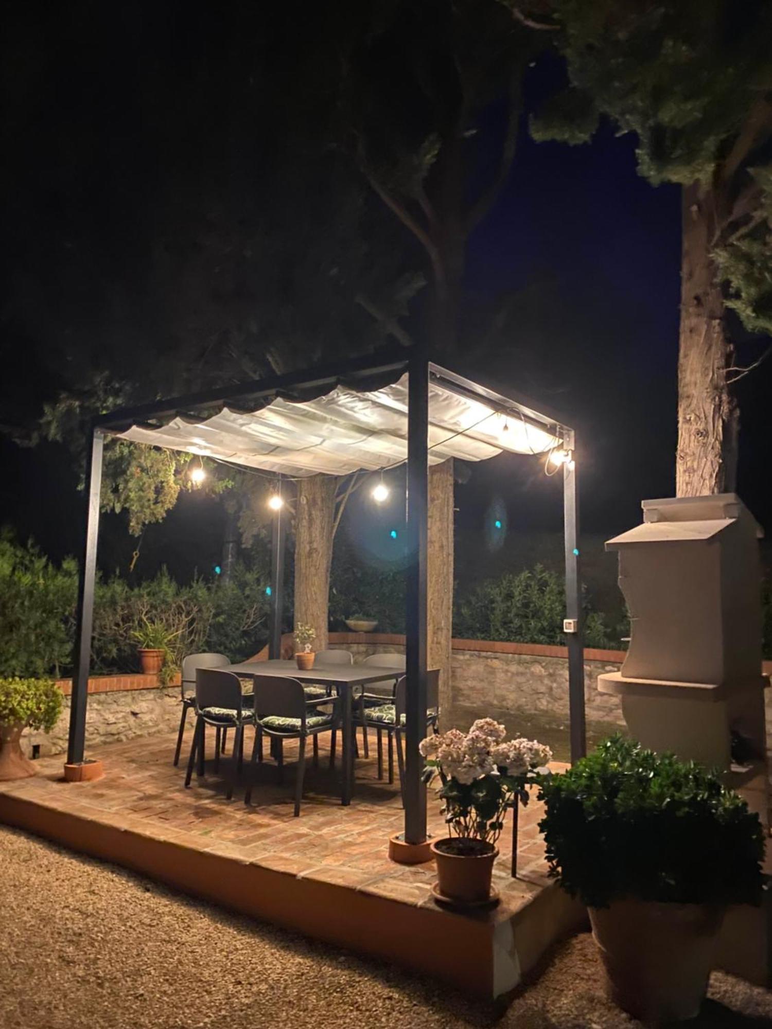 Casa Vacanze Podere San Giusto Βολτέρρα Εξωτερικό φωτογραφία